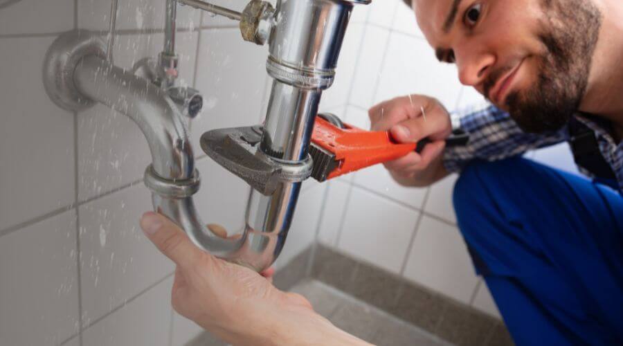 Professional emergency plumbing in Ennis, TX